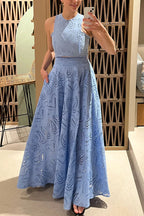 Conjunto Larissa™: Top Bordado y Falda Maxi de Cintura Alta