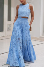 Conjunto Larissa™: Top Bordado y Falda Maxi de Cintura Alta