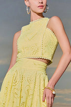 Conjunto Larissa™: Top Bordado y Falda Maxi de Cintura Alta