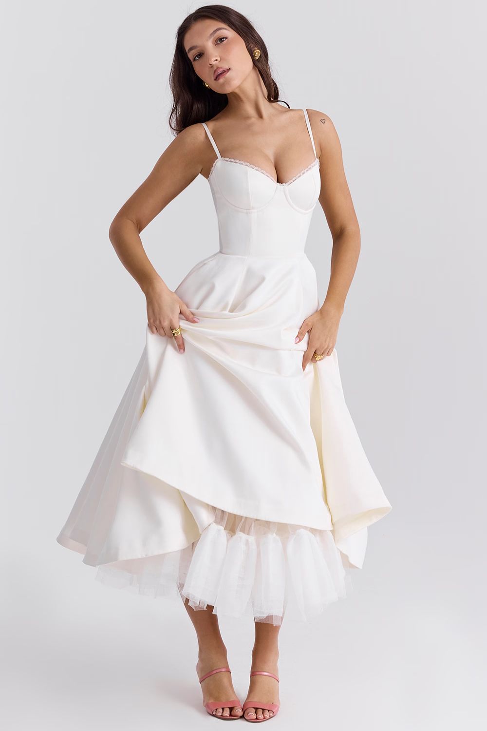 Vestido midi Elsa con falda de tul y tirantes ajustables