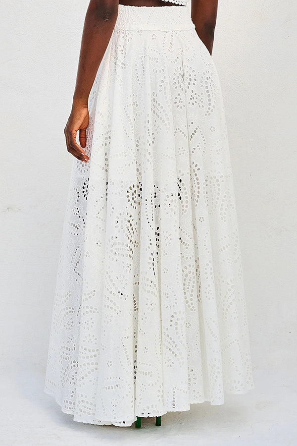 Conjunto Larissa™: Top Bordado y Falda Maxi de Cintura Alta